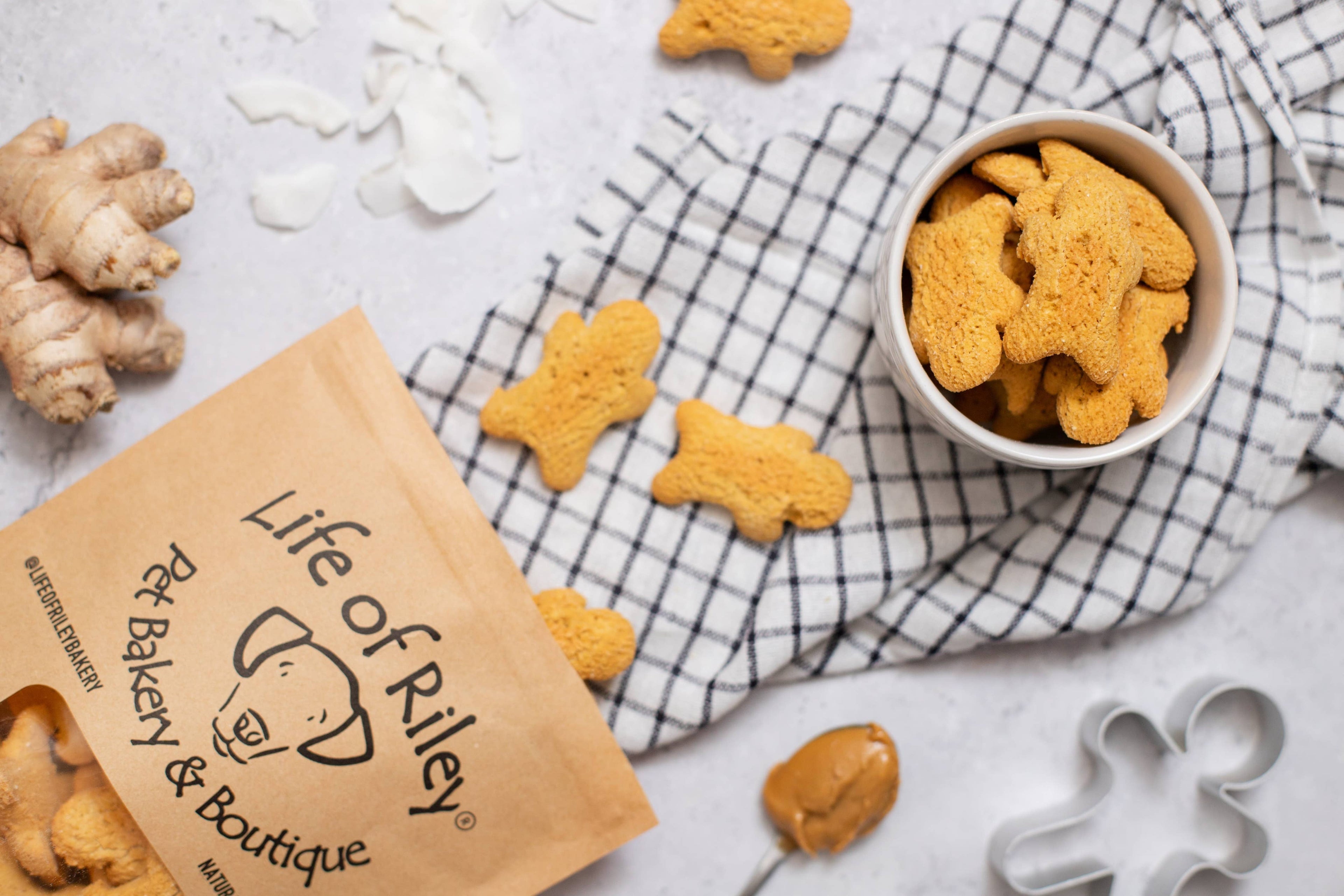 Mini Gingerbread Men - Dog Bakery Biscuits: Pouch (Single)