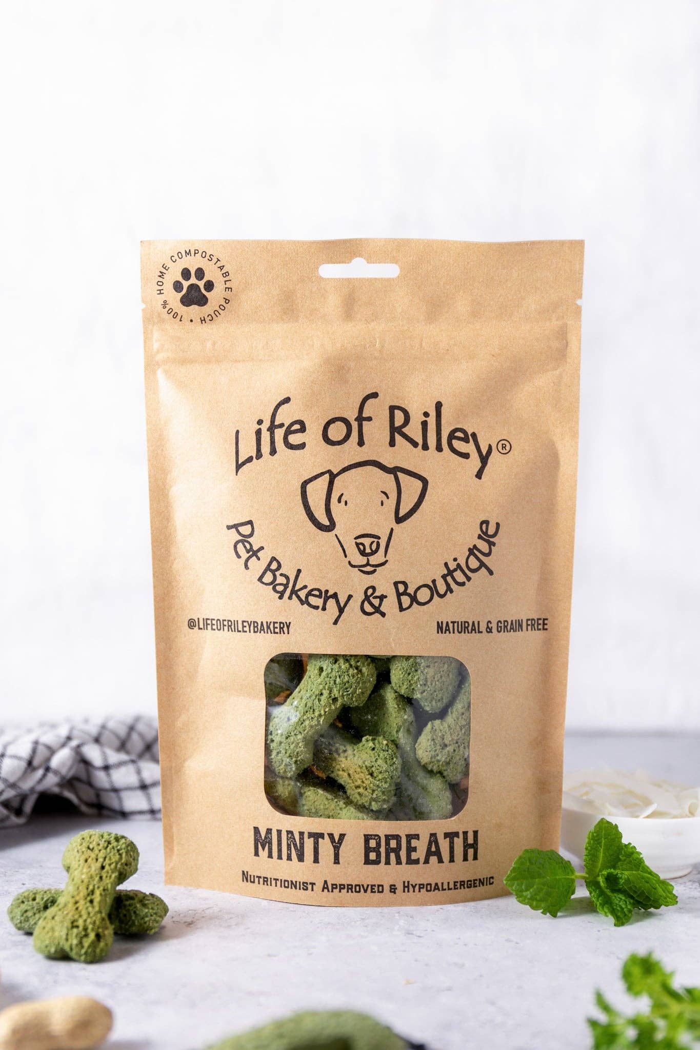 Nutritionist Approved Minty Breath Bones Dog Treats: Pouch (Single) - Recyclable