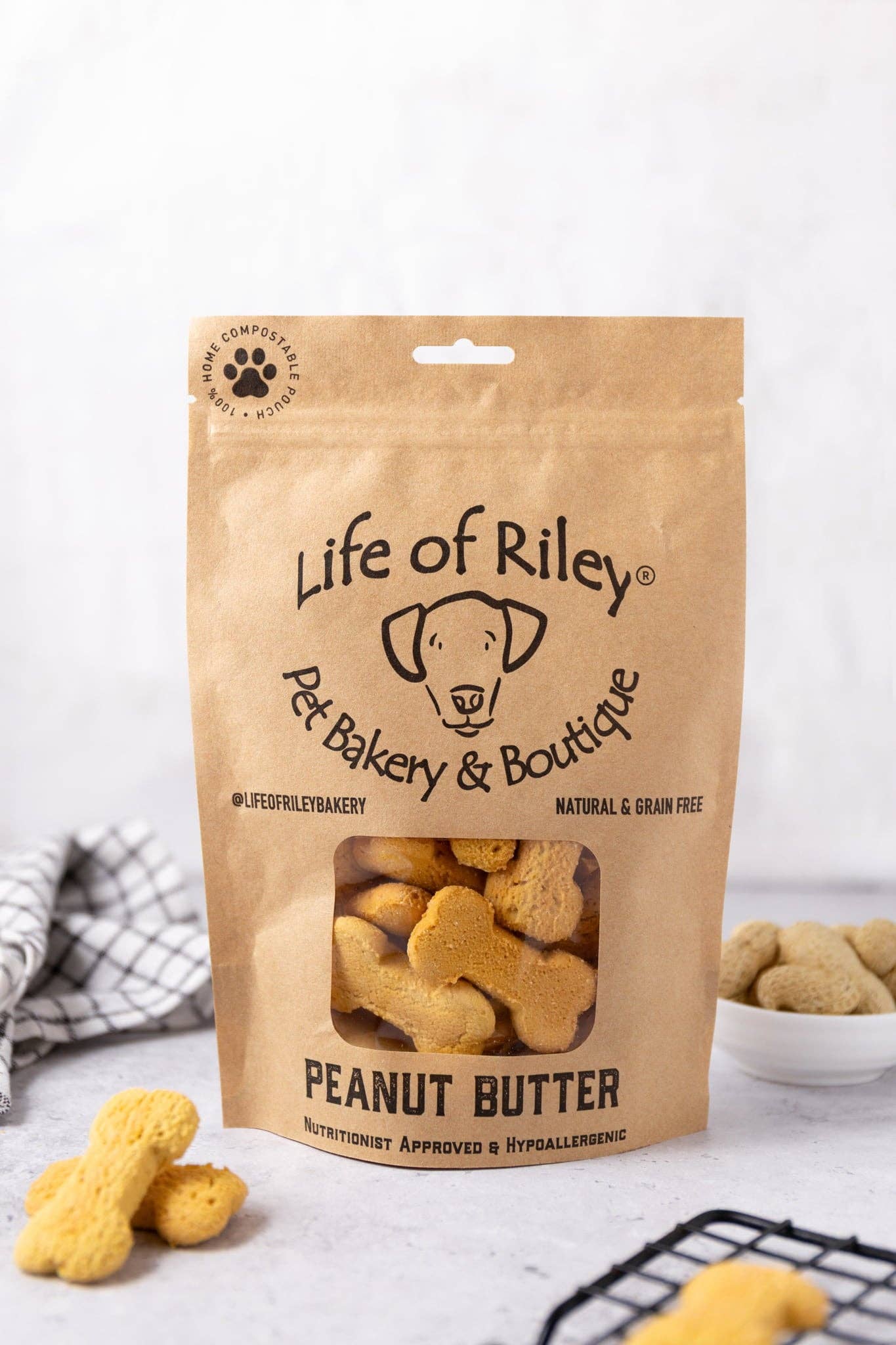 Peanut Butter Bones - Nutritionist Approved Dog Treats: Pouch (Single) - Home Compostable