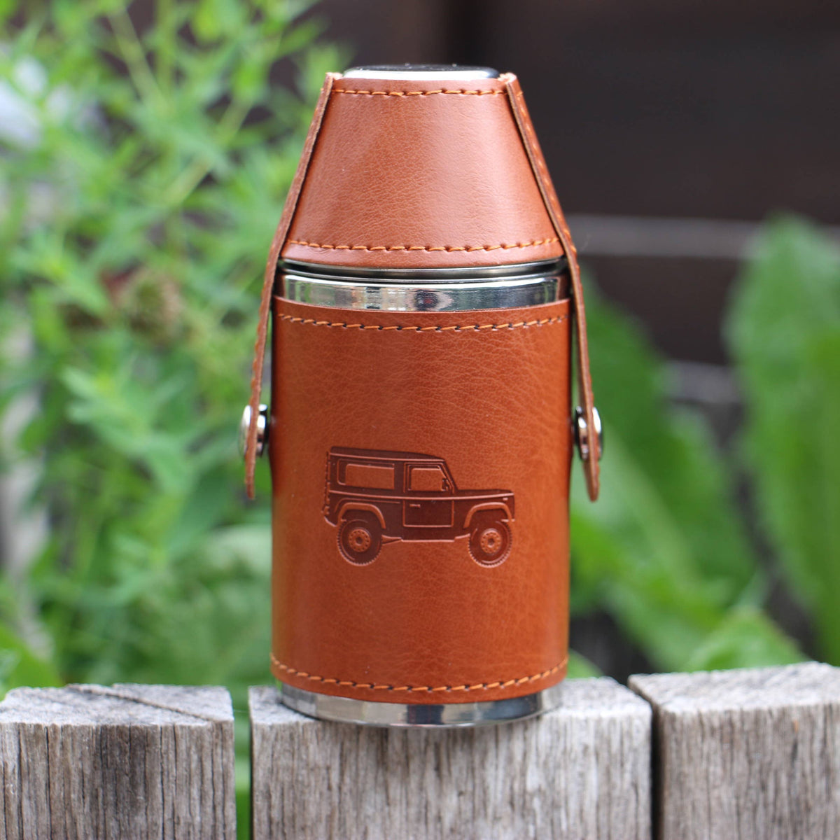 Land Vehicle Hip Flask Hunter Design Shiny Stainless 6oz